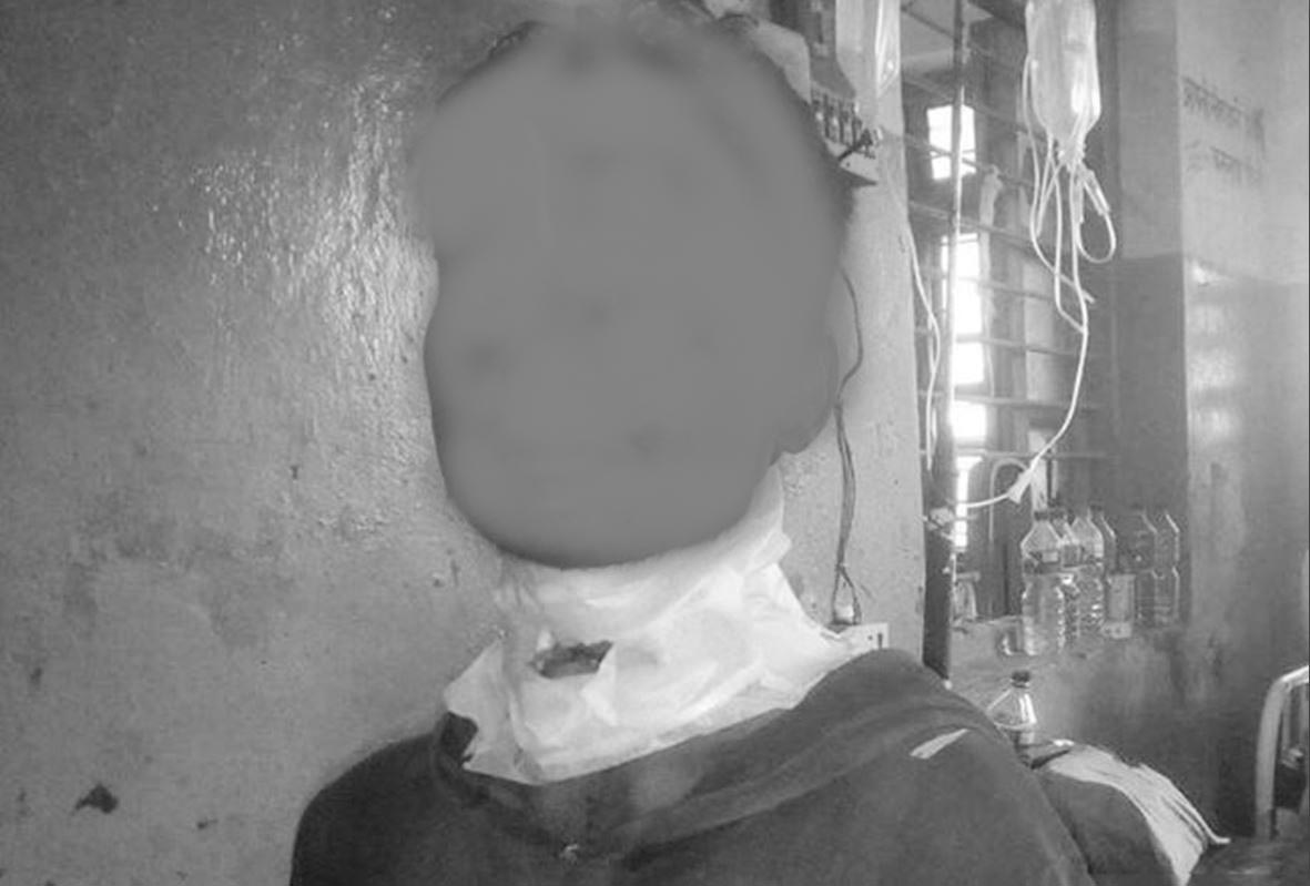 हाम्रो समाजमा मौलाउदो बिकृति : २ महिला माथि खुकुरी प्रहार पछी यसरि गरे आफ्नै घाटी रेटेर आत्महत्या