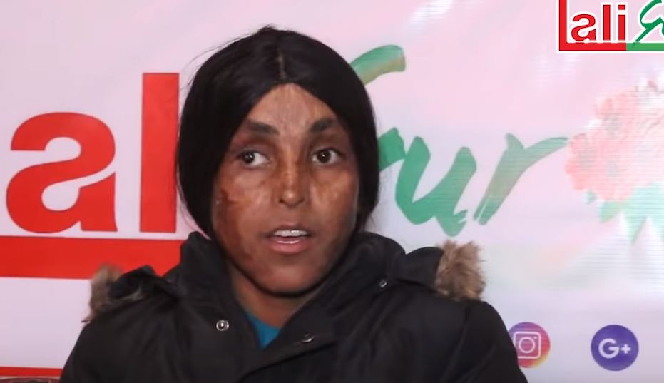 मध्यरातिमा गायिका बिष्णु माझि जस्तै दुरुस्तै  देखियो यस्तो रुप ! भाग्यले ठगेकी गलाले बाचेकी यी गायिका ,हेर्नुहोस (भिडियो)