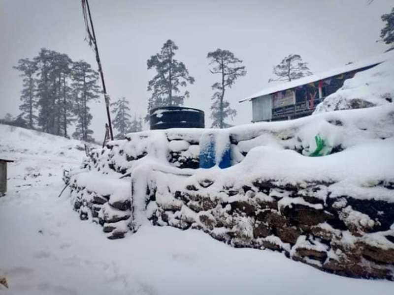 रामेछाप जिल्लाभर वर्षा, उच्च पहाडी क्षेत्रमा हिमपात, जनजीवन कष्टकर