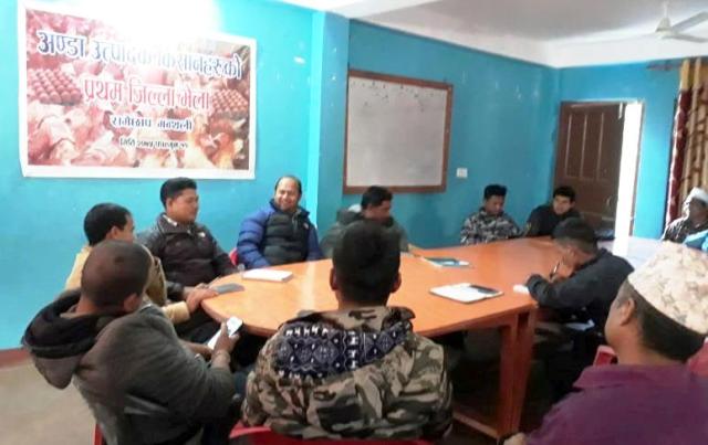 सुमन कुमार श्रेष्ठको नेत्रित्वमा रामेछाप अण्डा उत्पादक संघ गठन