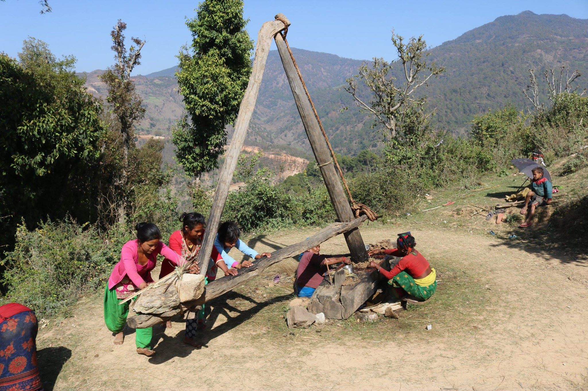 परंम्परागत तेल पेल्ने कोल संरक्षण गर्न अछाममा स्थानीय सरकारलाई स्थानीयको चुनौती