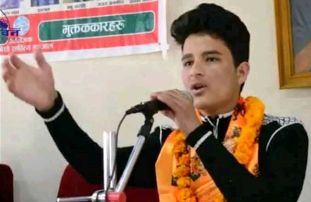 गजलकार राम अविरल बिष्ट रुदै मिडियामा ! बलात्कारीलाई दिए यस्तो प्रहार,हेर्नुहोस (भिडियो)