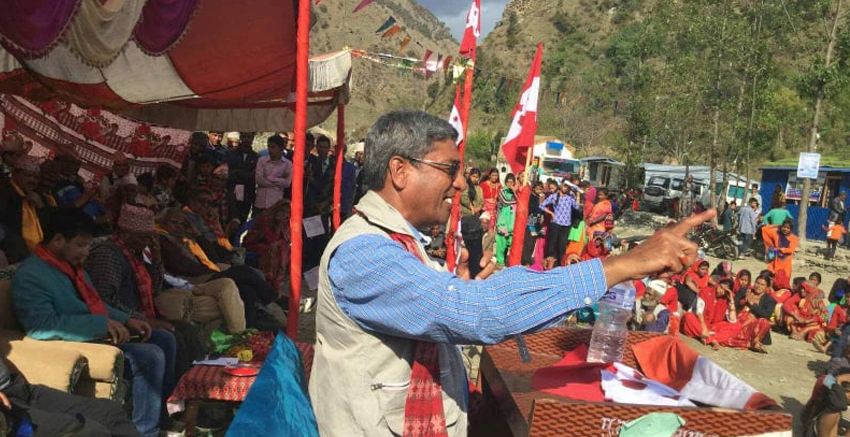 रमेश लेखकको कडा जवाफ ! दश वर्षको जनयुद्दमा भएको क्षतिको जिम्मा प्रचण्डले लिनुपर्छ