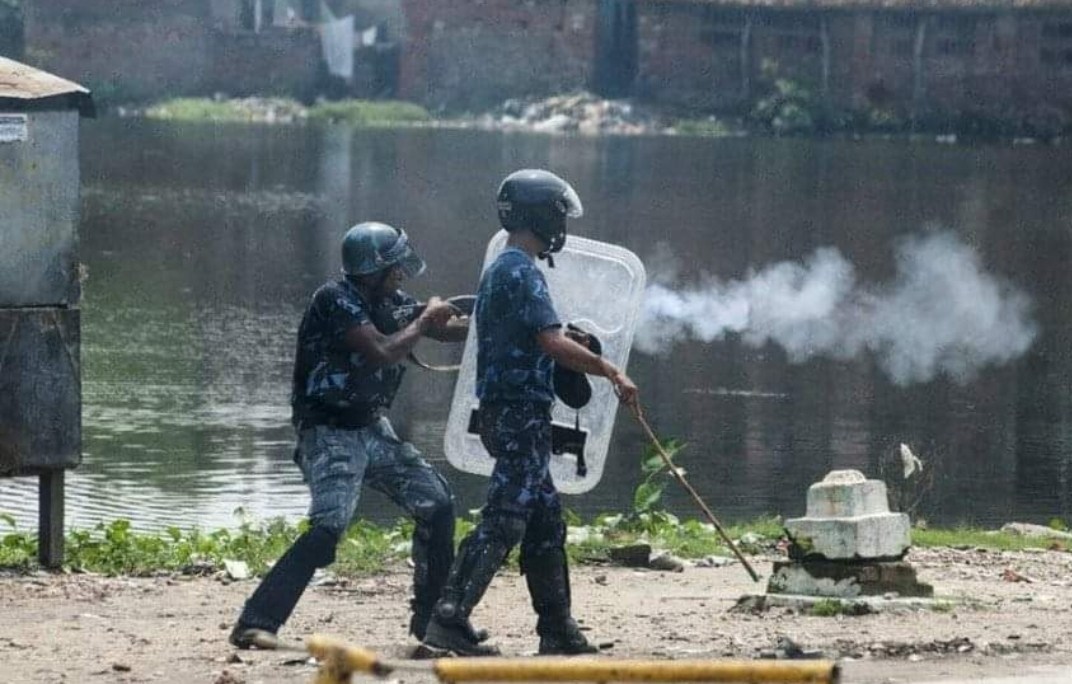 विप्लव समूह र प्रहरीबीच गोली हानाहान,१ जना घाईते