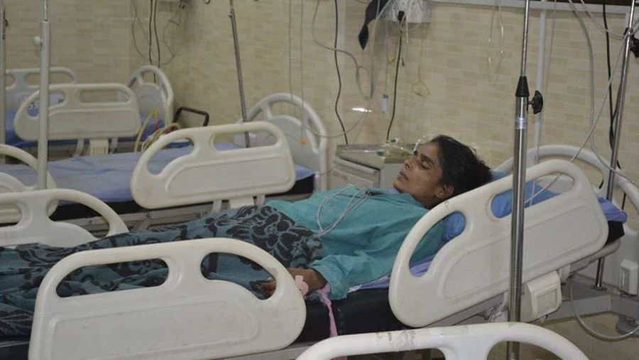यसरि मरणासन्न हुने गरि कुटे डाक्टरले आफ्नै श्रीमतीलाई