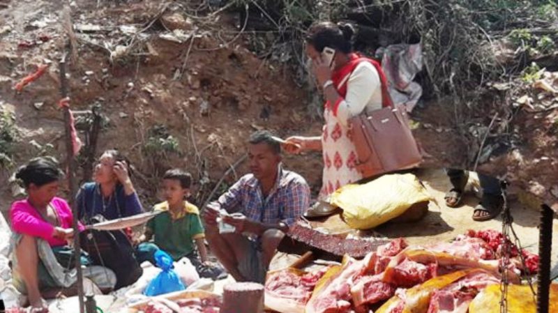 बधशालाको अभावमा बजारवासी अस्वस्थकर मासु खान बाँध्य, हाटलाई अन्यन्त्रै सार्ने नगरपालिकाको तयारी
