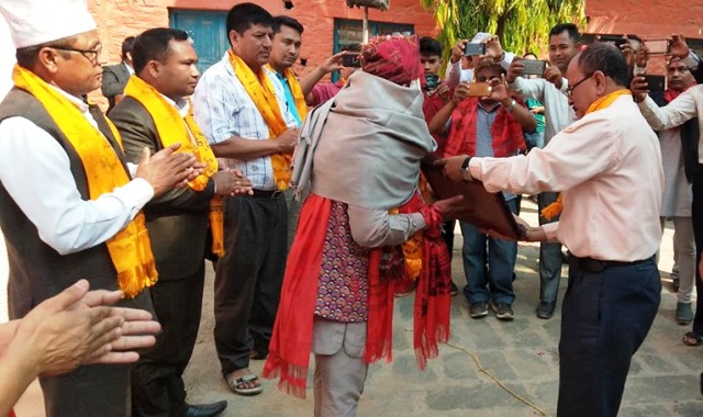 कोल्गेट इमेज लोक कलाकार सिजन–२ का टाइटल बिजेता नेपालीलाई जिल्लाबासीले भव्य स्वागत गरे