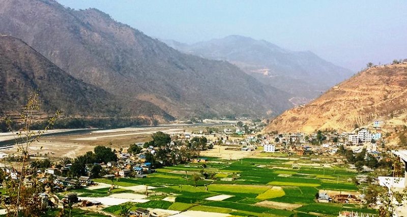 गर्मीले मन्थलीको जनजीवन कष्टकर , अस्पतालहरुमा बिरामी बढे