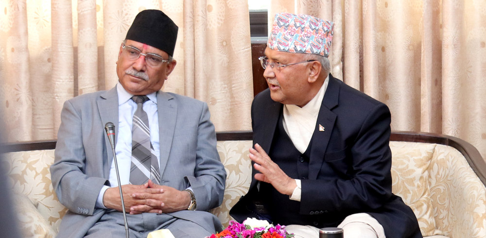 प्रधानमन्त्री ओली र प्रचण्डबीच भेटवार्ता : एक-अर्कालाई विश्वस्त पार्दै यसरि खोले मनका पिडा