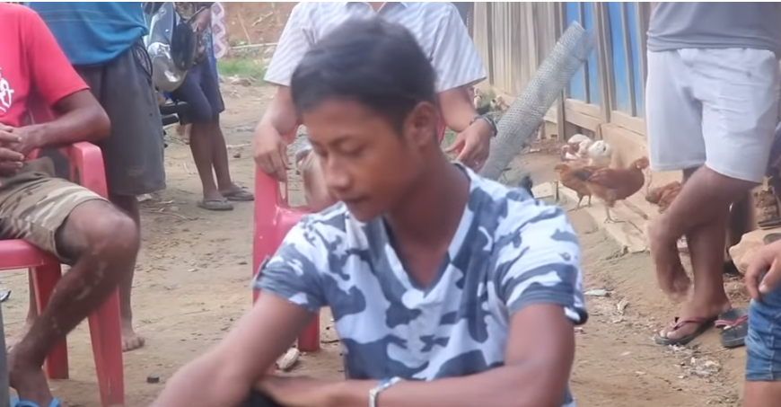 आफ्नै काकिसंग यौन धन्दा गर्दा गर्दै समातिएका भतिज,यसरि गरेका रहेछन काकी भतिजाले यौनधन्दा,हेर्नुहोस(भिडियो)