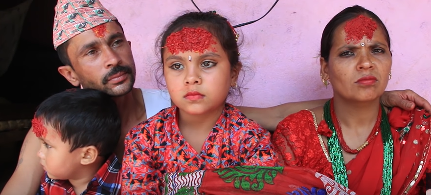 भाईरल कमला र कमलाको यसपालिको दशैँ,हेर्नुहोस जस्ताको त्यस्तै(भिडियो)
