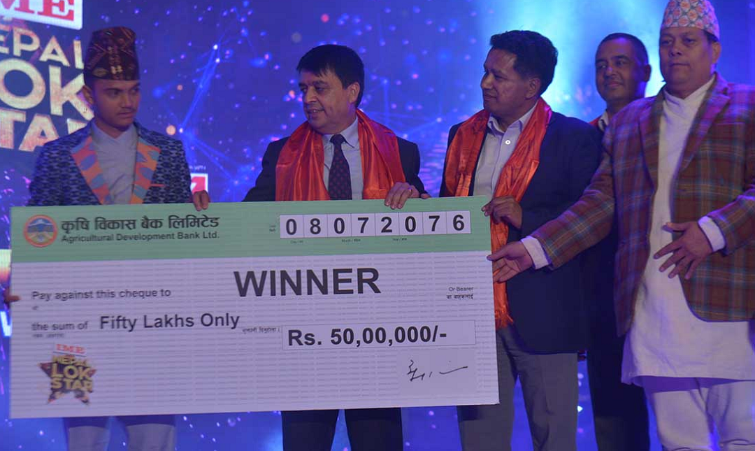 शनि विश्वकर्माको यसरि चम्कियो भाग्य,यसरि बने पहिलो लोक स्टार शनि विश्वकर्मा(भिडियो)