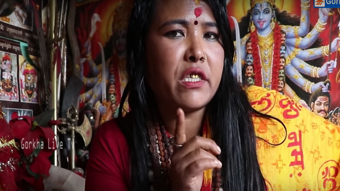 बो,क्सी भन्ने ,मान्छे म,र्ने मिति तोक्ने यी नै हुन् पापी माता(भिडियो)प्र,हरी फ,न्दामा