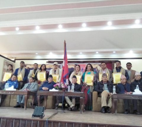 युनिक विफा घिसिङ राष्ट्रिय पुरस्कारबाट सम्मानित