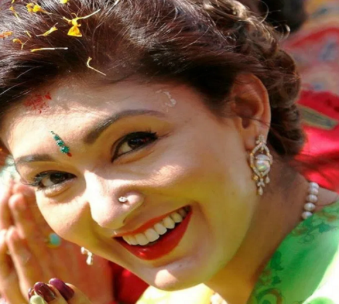 ‘आफु रुदै जन्मेर, अरुलाई रुवाउदै मर्ने जात हो मान्छे,’ हिमानी शाहका पढनै पर्ने अत्यन्तै उत्प्रेरक भनाईहरु !