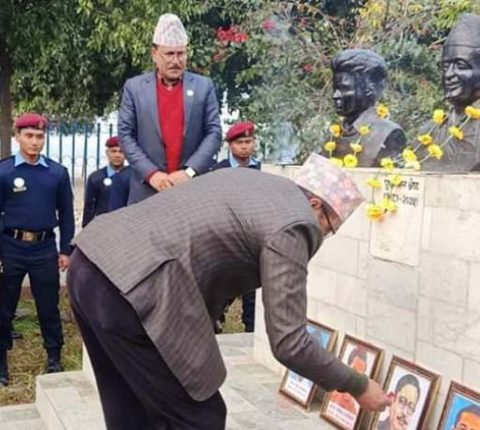 रामेछापमा पनि शहीदहरुको सालिकमा माल्र्यापन गरि शहीद दिवस मनाइयो