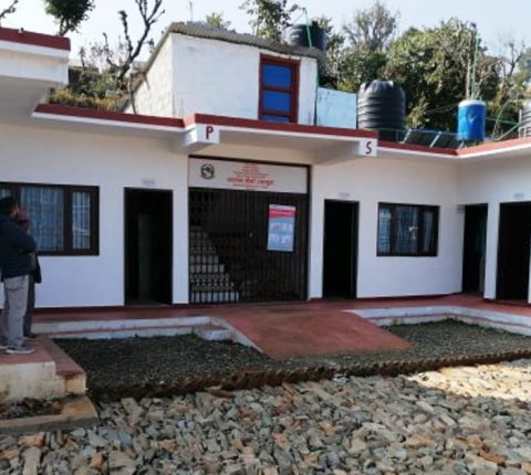 स्वास्थ्य संस्थाहरुको भौतिक संरचना बने तर स्वास्थ्यकर्मी छैन