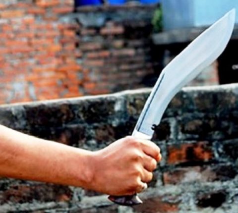 ओछ्यानमा सुतिरहेको बेला खुकुरी प्रहार