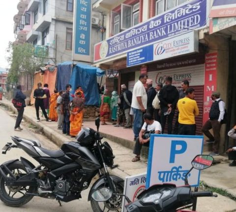 सर्वसाधारणलाई लकडाउन खुकुलो भएको महसुश : प्रशासन भन्छ थप कडाई गरिएको छ