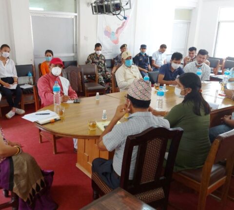 रामेछापमा औषधी र इन्धन बाहेकका पसल व्यवसाय दिउँसो ४ बजेसम्म खुल्ने