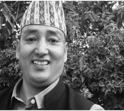 कोरोना जितेर घर फर्केका डाक्टर सिंहको गयो ज्या न