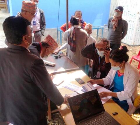 दोश्रो चरणको खोप अभियान सुरु भएको तीनदिनमा रामेछापका २३८ जनाले खोप लगाए