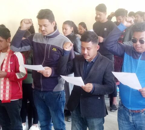 अनेरास्ववियू रामेछापका पदाधिकारीले सपथ लिए : सवै पालिकामा संगठन बिस्तारका लागि जिम्मेवारी प्रदान