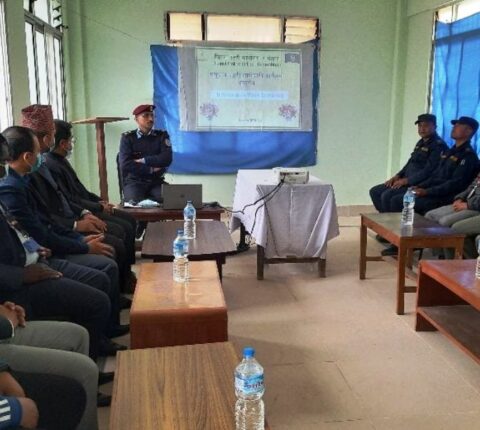 बैंकका प्रबन्धक एवं प्रतिनिधिहरुसँग प्रहरी प्रमुख ढुंगानाको छलफल