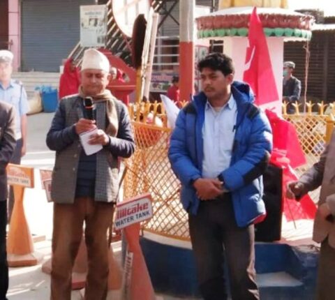 प्रधानमन्त्री ओली नसच्चिए जनताले सदनबाटै तानेर सडकमा ल्याउछन् : सांसद श्रेष्ठ