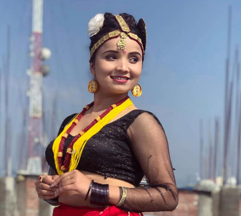 रेखा जोशीको स्वर रोजी कुँवरको अभिनयमा मौलिक डेउडा गित”नाई भेना चाईएन”सार्वजनिक(भिडियो)