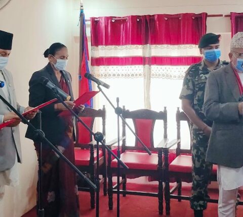वागमती प्रदेशका तीन मन्त्री र एक राज्यमन्त्रीले शपथ लिए