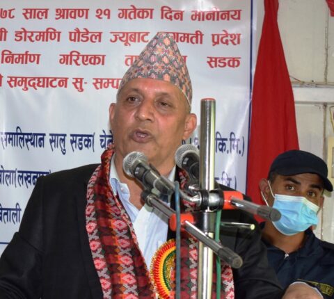 पार्टी एकताका लागि पछि हट्न तयार छु : मन्त्री ढुङ्गेल