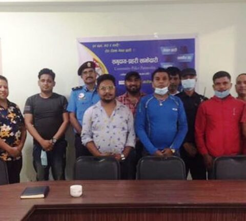रामेछापका सुनचाँदी व्यावसायीसँग प्रहरीले गर्‍यो छलफल