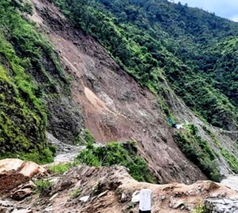 बाढीले बगाउँदा सिन्धुलीमा एकको मृत्यु