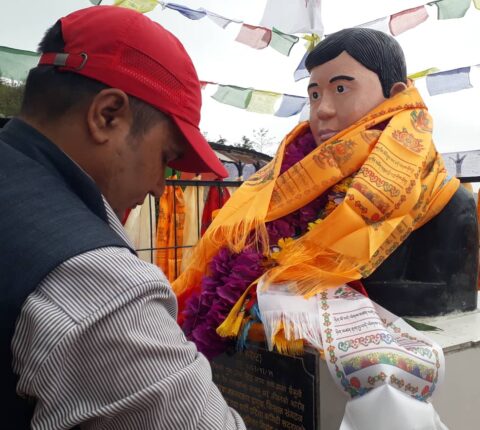 द्वन्द्वमा मारिएका वीरबहादुर तामाङको सालिक अनावरण