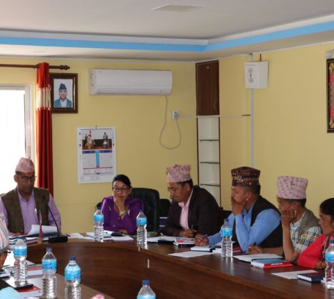 मन्थली नगरपालिकामा आइतबार पनि विद्यालय खुल्ने, सुत्केरीलाई निःशुल्क एम्बुलेन्स सेवा