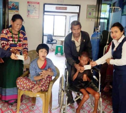 अशक्तलाई घर घरमै नागरिकताको प्रमाणपत्र