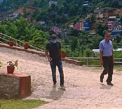 अनुसन्धानमा सघाउन भन्दै मन्थलीका व्यवसायी कठायत प्रहरीमा हाजिर