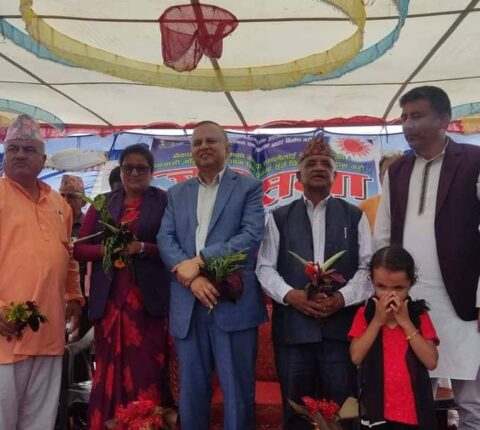 माओवादी केन्द्र सिन्धुलीका जिल्ला संयोजक रामकुमार पौडेल एमाले प्रवेश