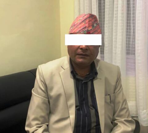 खानेपानीका इन्जिनियर र पलम्बर २८ लाख घुस सहित अख्तियारको नियन्त्रणमा