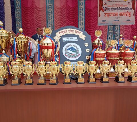 दशौ जिल्ला स्तरीय रास्ट्रपति रनिङ शिल्ड प्रतियोगिता लिखुतामाकोशिमा सुरु (फोटो फिचर )