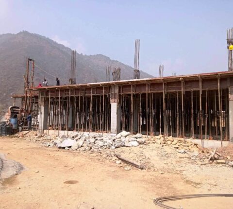 अलपत्र बनेको ६ महिनापछि मन्थली अस्पताल निर्माण सुरु