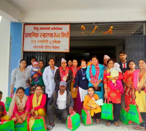लिखु तामाकोसी गाउँपालिकामा सुत्केरीसँग उपाध्यक्ष भेटघाट र कोसेली कार्यक्रम सञ्चालन