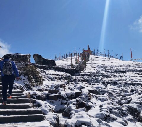 रामेछापको शैलुङमा हिमपात