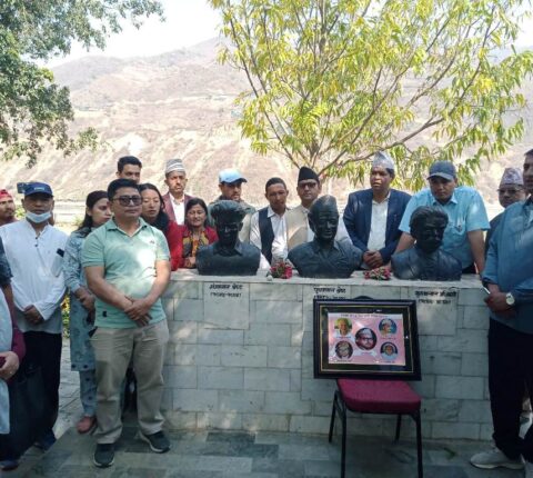कम्युनिष्ट पार्टीका संस्थापक प्रति सम्मान गर्दै कम्युनिष्ट पार्टीको स्थापना दिवस मनाइयो