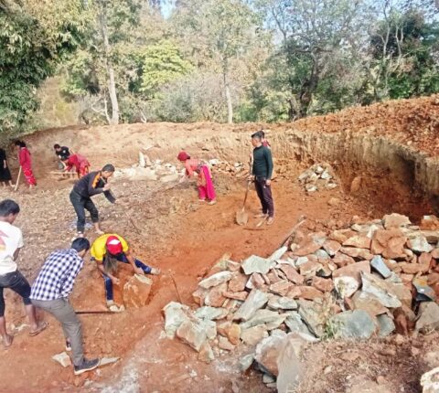 खाँडादेवी गाउँपालिकामा प्रधानन्त्री रोजगार कार्यक्रम : ८५ जनालाई रोजगारी