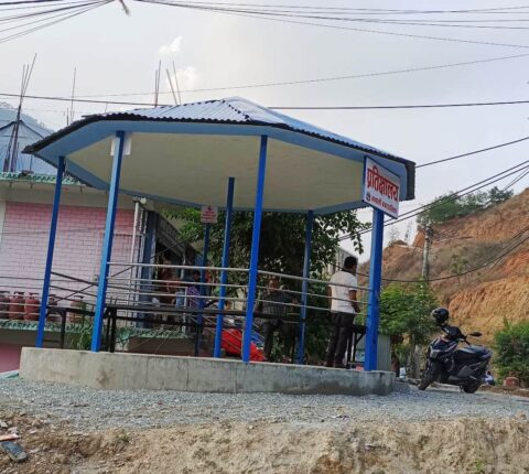 मन्थली नगरपालिकाको सबै वडामा प्रतीक्षालय निर्माण