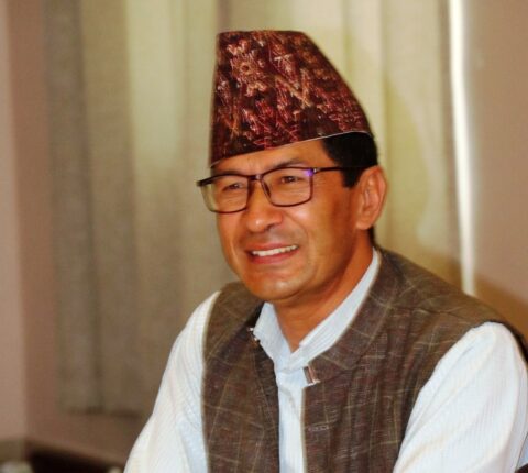 चाड पर्वको समयमा सामान खरिद गर्दा सजग बन्न खाँडादेवी गाउँपालिका अध्यक्ष श्रेष्ठको आग्रह