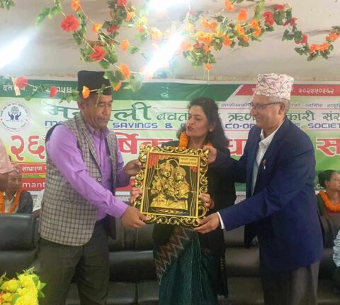 मन्थली नगरपालिकाले सहकारी क्षेत्रको विकासमा काम गरिरहेको छ : नगरप्रमुख श्रेष्ठ