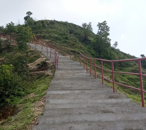 रामेछापको थानापति महादेव मन्दिर परिसरमा विभिन्न पूर्वाधार निर्माण